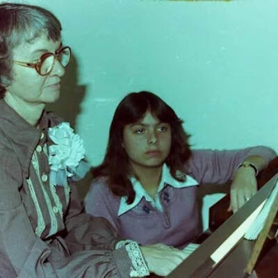 Beth and Daughter on the piano